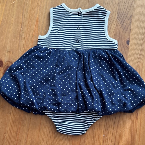 3/20$ Little Me Navy and White Baby Outfit - Picture 3 of 3